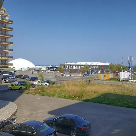 Andrew's 3 * Mamaia